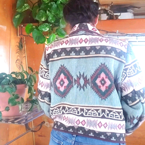 Aztec Jacket - Picture 2 of 3